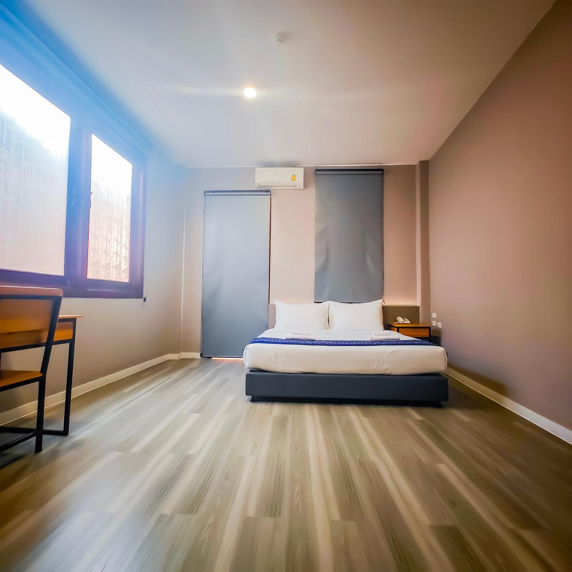 The Riva Vientiane Hotel Esterno foto