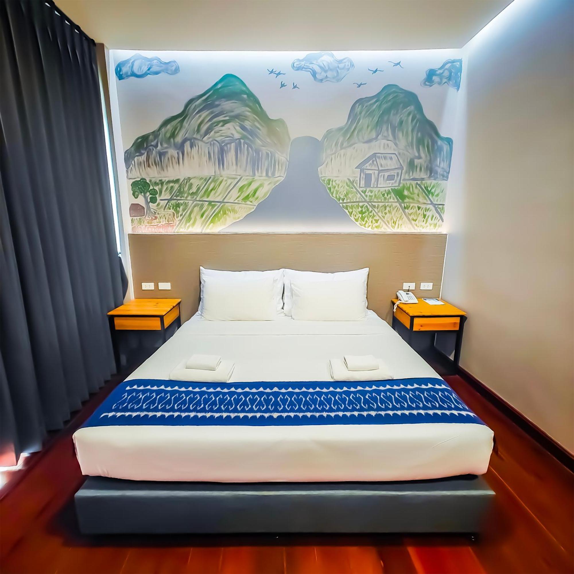 The Riva Vientiane Hotel Esterno foto