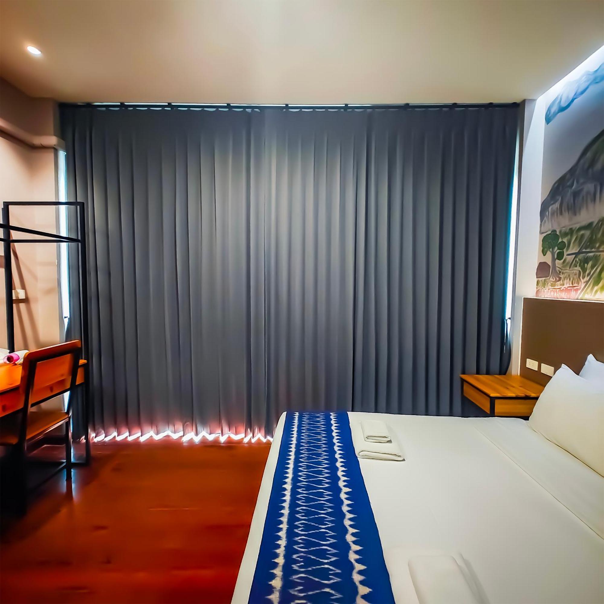 The Riva Vientiane Hotel Esterno foto