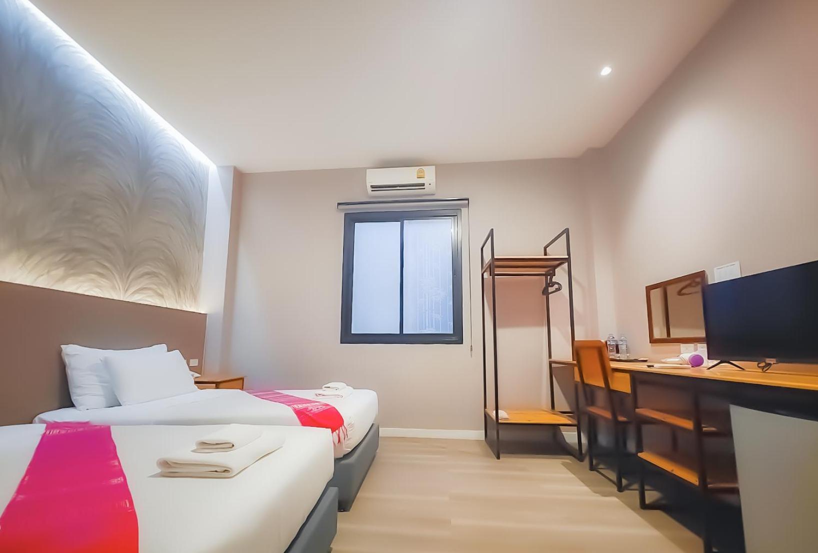 The Riva Vientiane Hotel Esterno foto