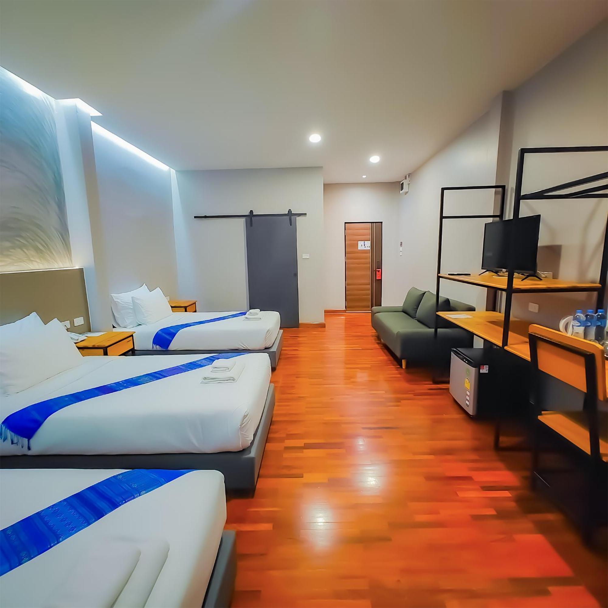 The Riva Vientiane Hotel Esterno foto